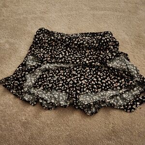 Urban romantics shorts skirt